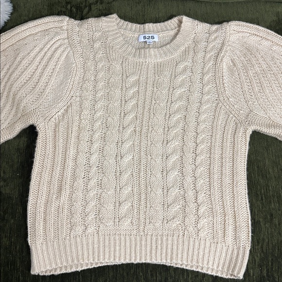525‎ America Women's Cream Cable Knit Puff Sleeve Sweater Size M - Picture 6 of 16